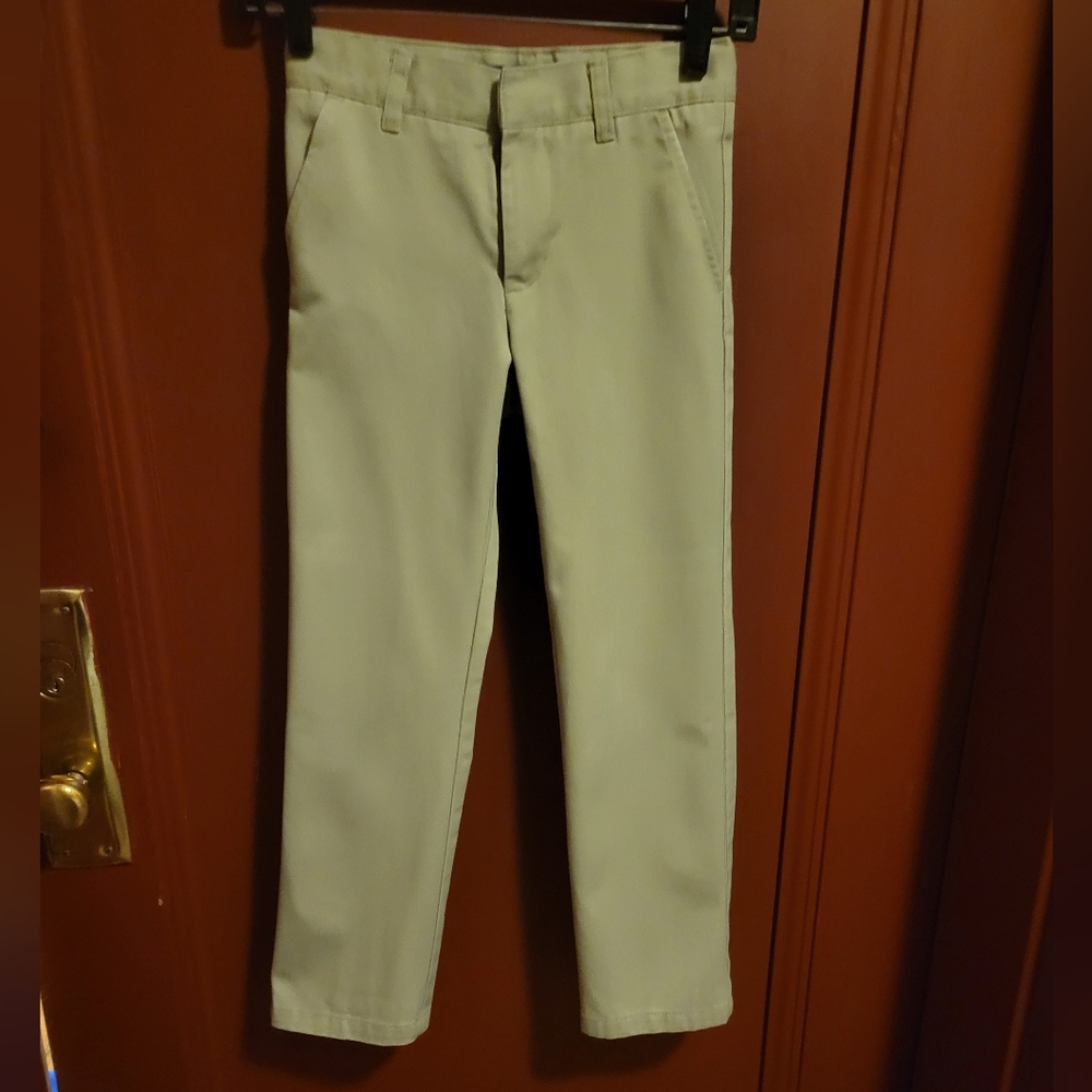 Relaxed Tan Casual Chinos with Flat Front Design Pants Size 8 slim